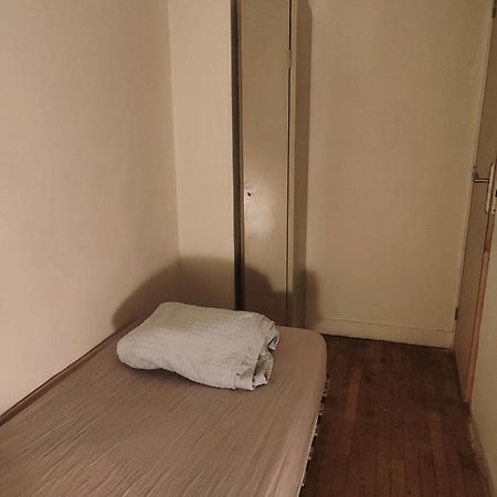 Room Near Paris Saint-Denis  Eksteriør bilde